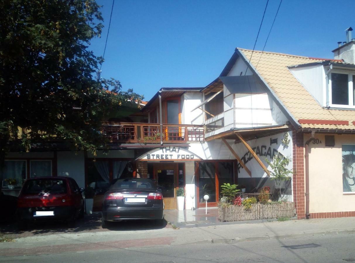 Pokoje Goscinne Pocztacaffe Gdynia Exteriör bild